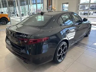 Alfa Romeo Giulia 2022 AWD Ti 4dr Sedan