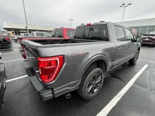 Ford F-150 2022 4x4 XL 4dr SuperCrew 5.5 ft. SB