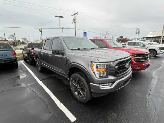 Ford F-150 2022 4x4 XL 4dr SuperCrew 5.5 ft. SB