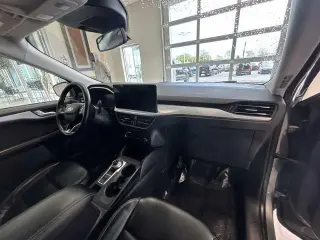 Ford Escape 2024 AWD Platinum 4dr SUV