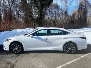 2022 Lexus ES 350