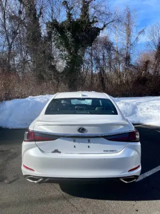 2022 Lexus ES 350