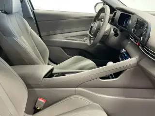 Hyundai ELANTRA 2026 SEL Sport Premium 4dr Sedan