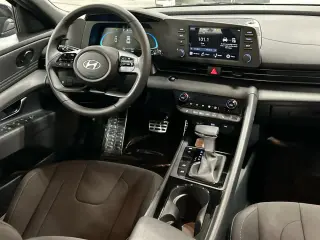 Hyundai ELANTRA 2026 SEL Sport Premium 4dr Sedan