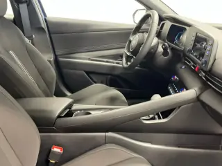 Hyundai ELANTRA 2026 SEL Sport Premium 4dr Sedan