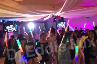 DJ DISPONIBLE PARA TODO EVENTO
