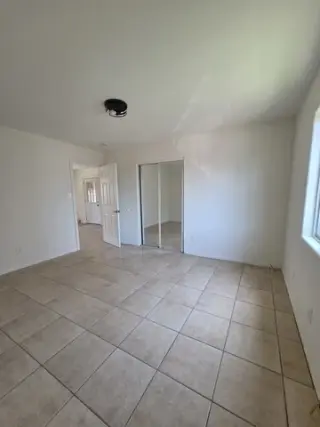 3 dormitorios, 2 baños casa
