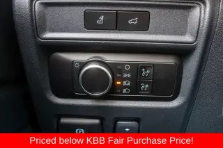 Ford Expedition 2023 4x4 XLT 4dr SUV
