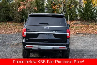 Ford Expedition 2023 4x4 XLT 4dr SUV
