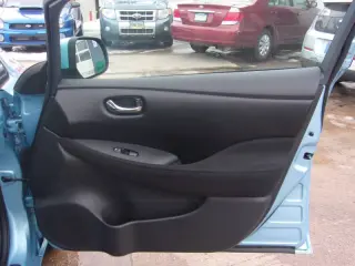 2015 Nissan LEAF S