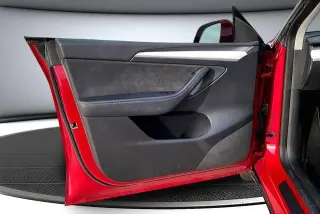 Tesla Model Y 2023 AWD Performance 4dr Crossover