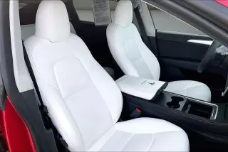 Tesla Model Y 2023 AWD Performance 4dr Crossover