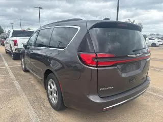 Chrysler Pacifica 2023 Limited 4dr Mini-Van