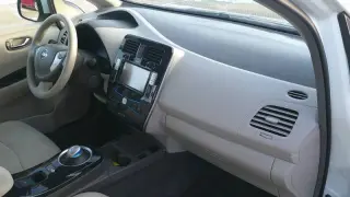 2012 Nissan LEAF SL