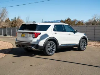 2025 Ford EXPLORER PLAT AWD