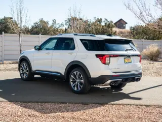 2025 Ford EXPLORER PLAT AWD