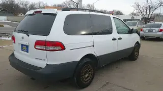 2002 Toyota Sienna CE