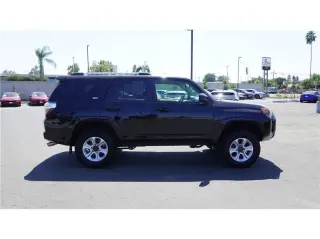 2019 Toyota 4Runner SR5 Sport Utility 4D