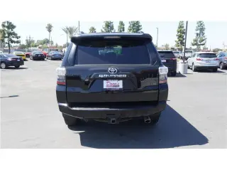 2019 Toyota 4Runner SR5 Sport Utility 4D