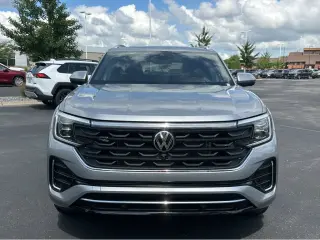 2024 Volkswagen Atlas Cross Sport 2.0T SEL Premium R-Line