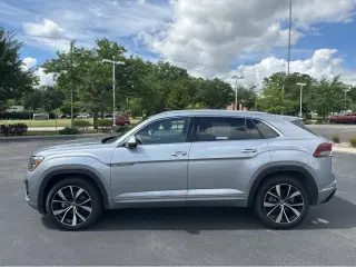 2024 Volkswagen Atlas Cross Sport 2.0T SEL Premium R-Line