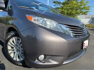 2015 Toyota Sienna XLE
