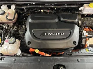 Chrysler Pacifica Plug-In Hybrid 2023 Touring L 4dr Mini-Van