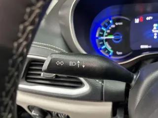 Chrysler Pacifica Plug-In Hybrid 2023 Touring L 4dr Mini-Van