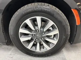 Chrysler Pacifica Plug-In Hybrid 2023 Touring L 4dr Mini-Van
