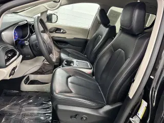 Chrysler Pacifica Plug-In Hybrid 2023 Touring L 4dr Mini-Van