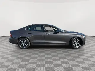 2024 Volvo S60 Plus Dark Theme