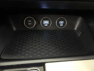 Genesis G70 2024 2.5T Standard 4dr Sedan