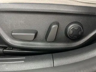 Genesis G70 2024 2.5T Standard 4dr Sedan