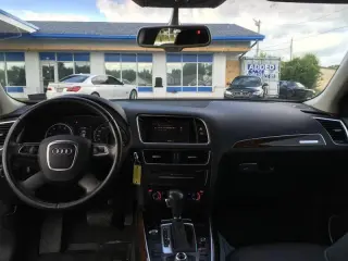 2011 Audi Q5 2.0T quattro Premium Plus