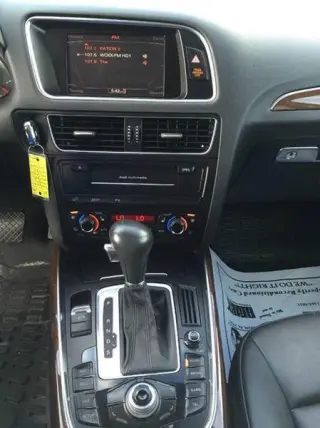 2011 Audi Q5 2.0T quattro Premium Plus