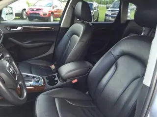 2011 Audi Q5 2.0T quattro Premium Plus