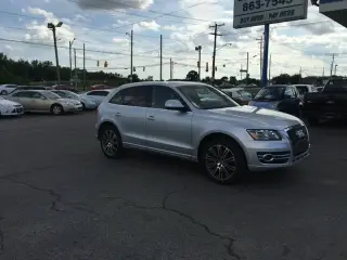 2011 Audi Q5 2.0T quattro Premium Plus