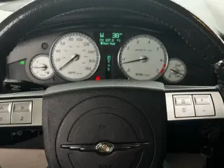 2006 Chrysler 300 SRT-8