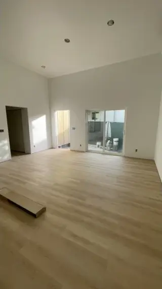 Máster Tile and flooring