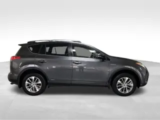 2017 Toyota RAV4 Hybrid XLE