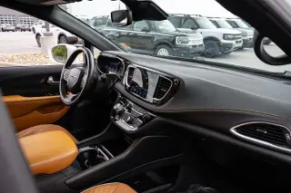 Chrysler Pacifica 2021 AWD Pinnacle 4dr Mini-Van