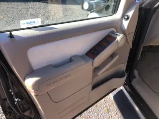 2007 Ford Explorer Eddie Bauer