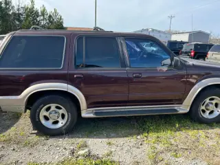 1999 Ford Explorer Eddie Bauer