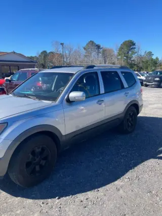2009 Kia Borrego LX