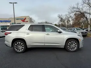 Chevrolet Traverse 2022 4x4 Premier 4dr SUV