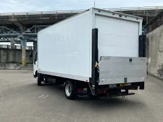 2017 Hino 195