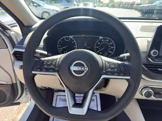 Nissan Altima 2023 2.5 SV 4dr Sedan