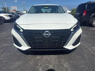 Nissan Altima 2023 2.5 SV 4dr Sedan