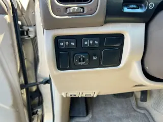 2000 Lexus LX 470