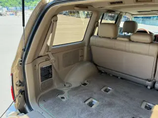 2000 Lexus LX 470